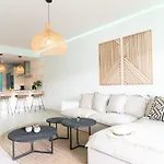 Stylish Modern Apartment